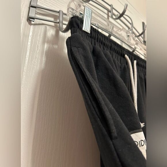 Forever 21 women’s drawstring Shorts The Simpsons graphic print Bart I didn’t do - Picture 11 of 15